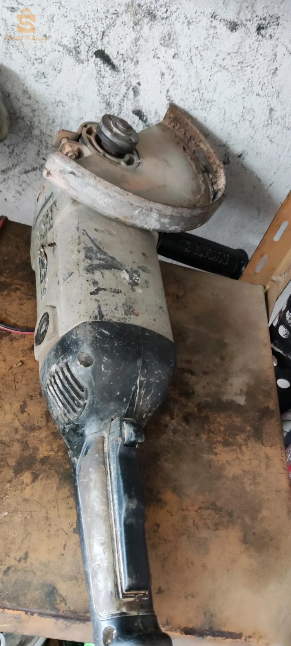 pompe Léo -tronçonneuse crwon