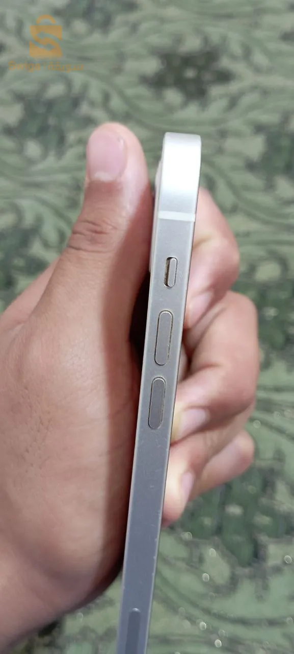 ايفون 12 ايكلود كلين نظيف جدا للبيع حاجة نقية بزاف
 نسبة البطاريه 89%
التخزين 64gb
اللون ابيض 
المهتم يتصل 0696248159