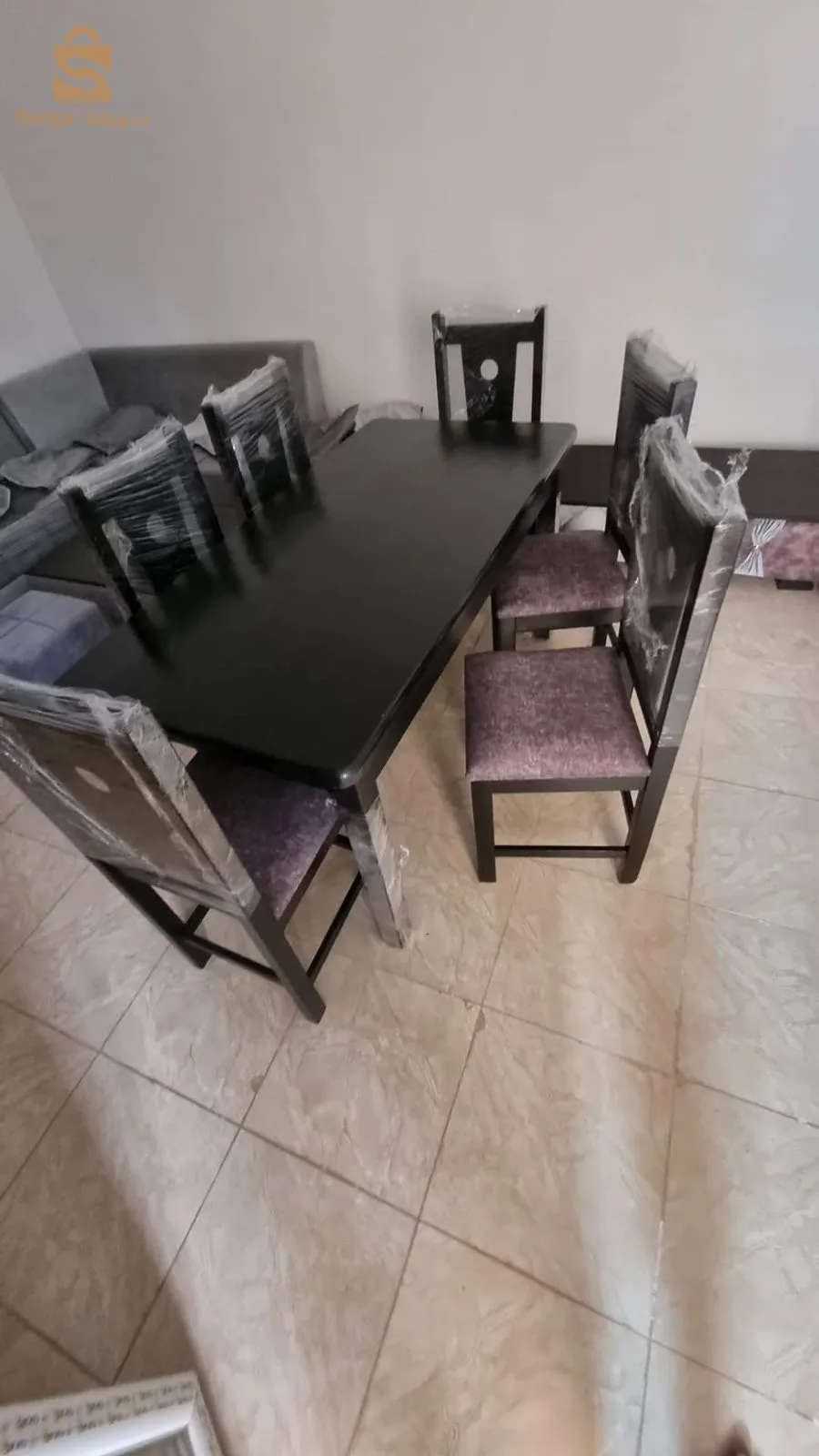 طاولات مطبخ مصنوعة من الخشب ومتقنة الصنع مرحبن بكم رقم الهاتف :0551778464المحل : براقي