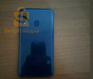 خاوتي كاين تلفون Samsung a 20e فيها كسر صغير لتحت