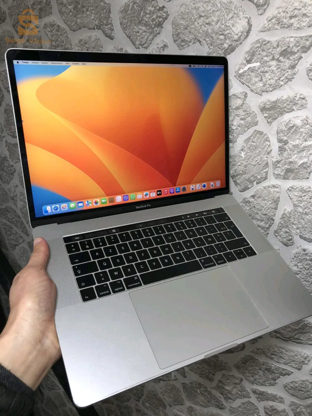 MacBook pro 2017 touche bar 15 inch