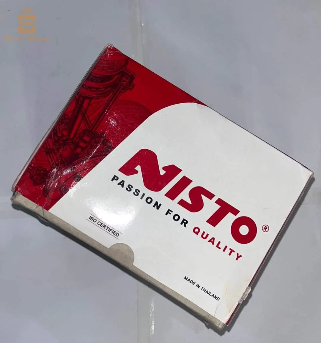 قطع غيار السيارات و الشاحنات