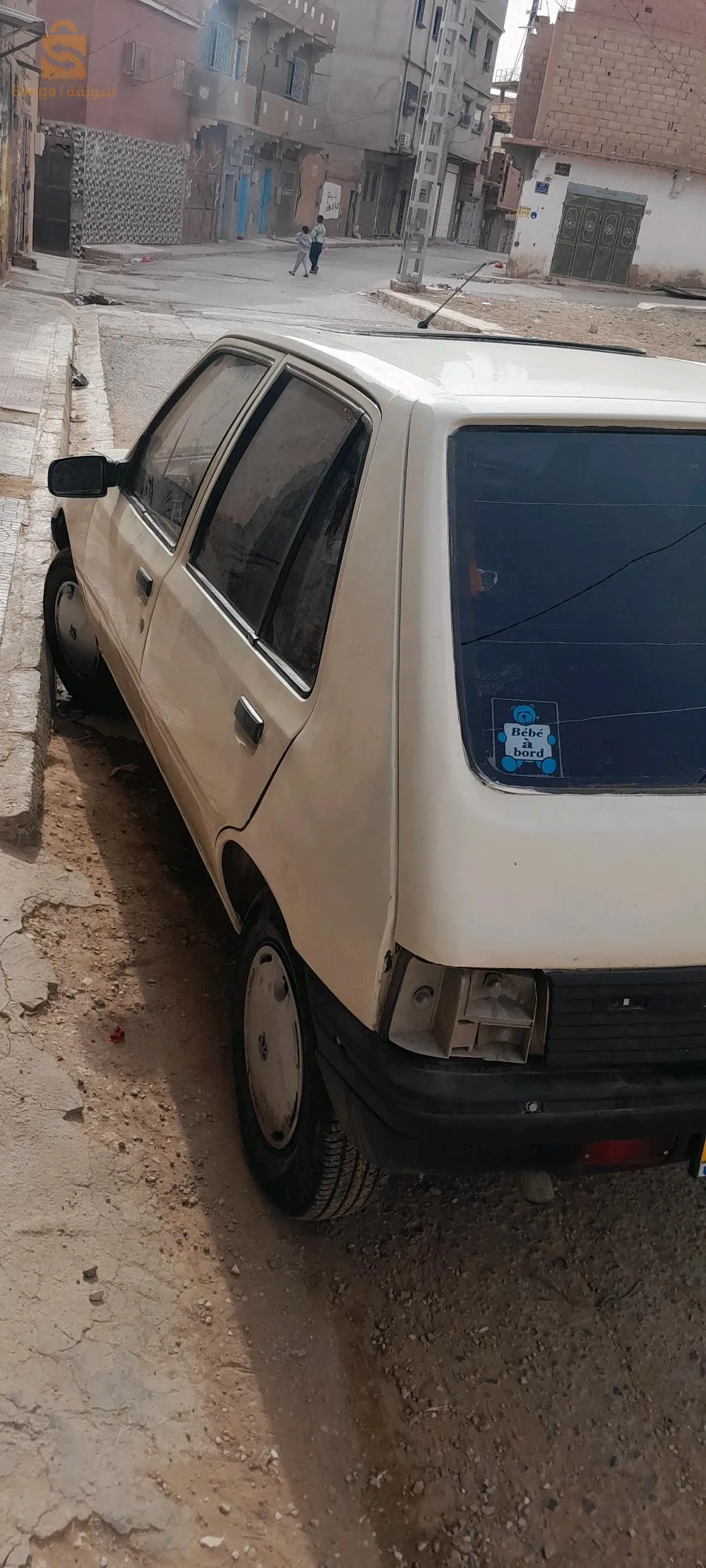 205 جنيور