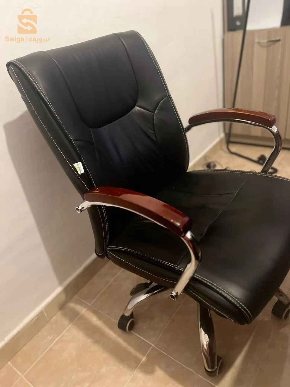 chaise operateur de bureau noir