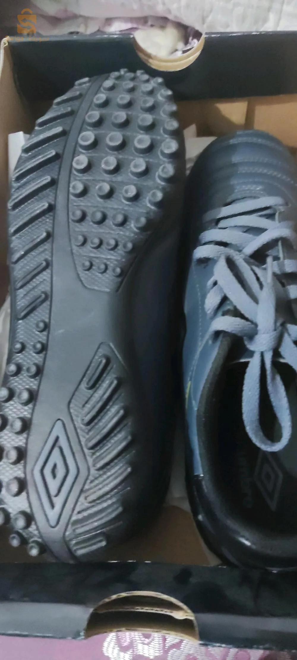 soulier umbro classico viii TF original pointure 42 ylbes 40 41