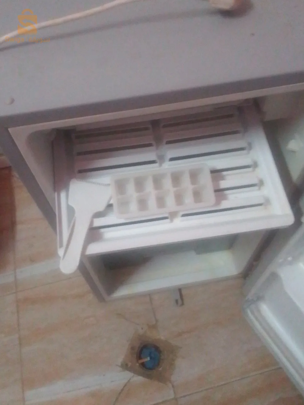 ثلاجة في حالة جيدة