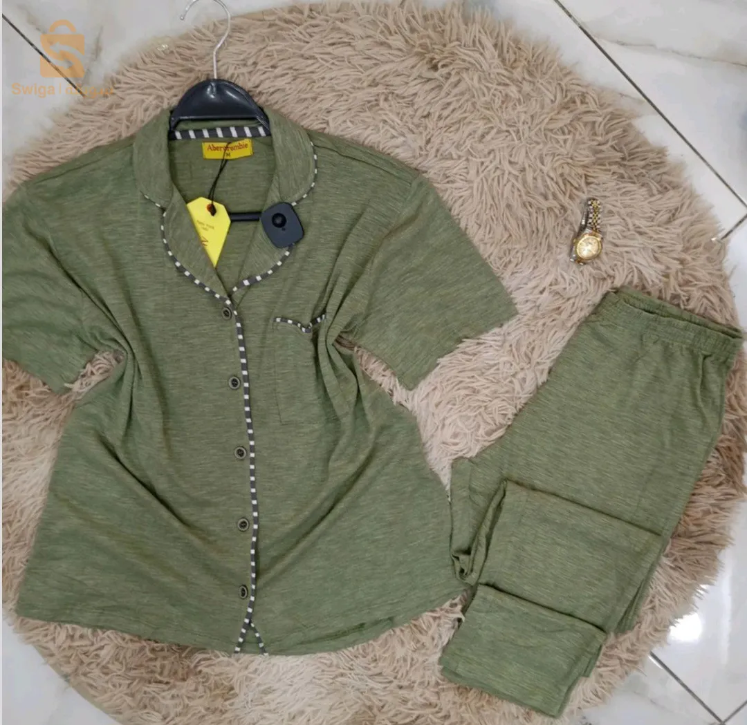 بيجاما كوتون