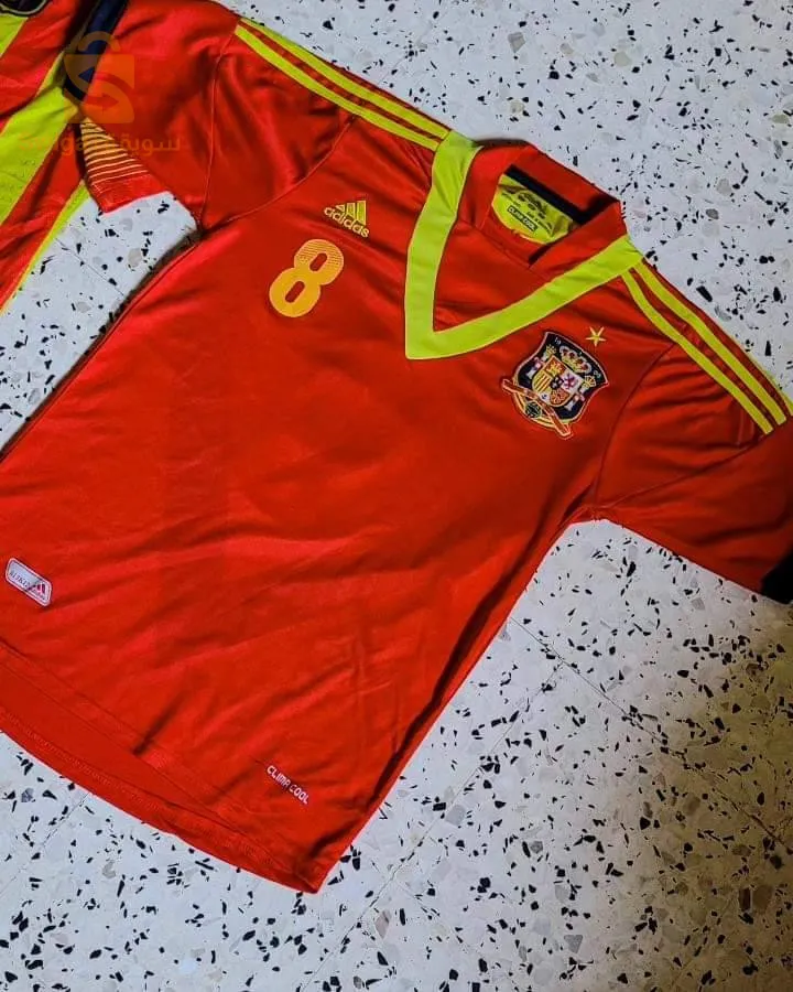 Maillot jersey Spain 2012/2013 🇪🇸
XAVI 🔥🇪🇸
Ventage 👌🔥
Livraison disponible 58 willaya 🚚