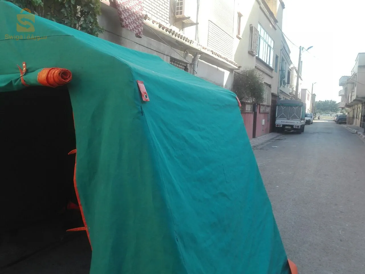 خياطة الخيم بمختلف الأنواع على حسب الطلب 
للتواصل معنا يرجى الاتصال بنا على الرقم 
0773219703