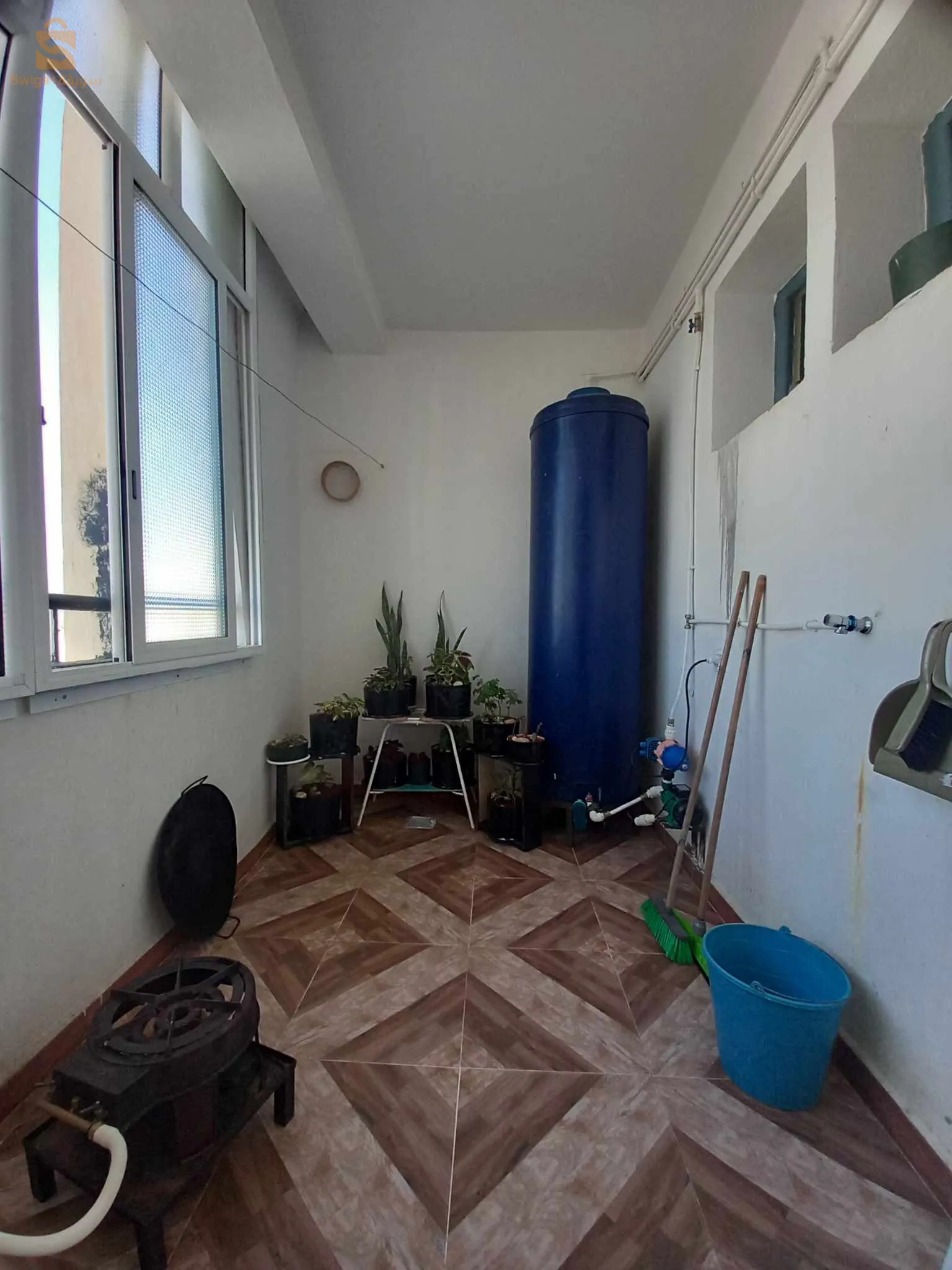 شقة f3 ماشاء الله مجهزة و نظيفة مطلة على البحر 0656577791