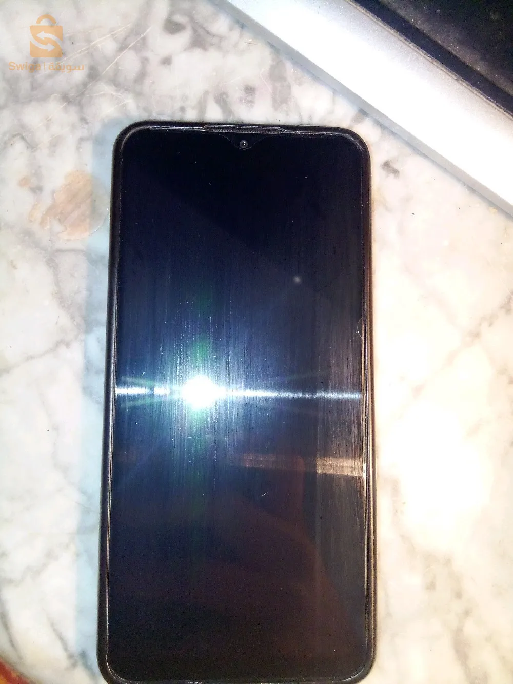 هاتف مزال جديد(لاخدوش لاكسور مثل ماهو موضح فالصور ) معاه لعلبة نتاعوا ولبوشات وشارجور 
0782615783