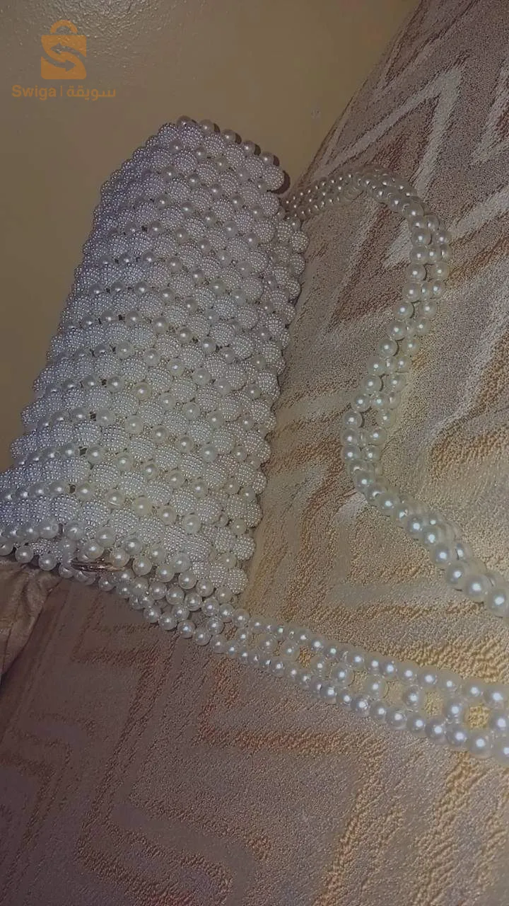 حقائب المرجان والكريستال