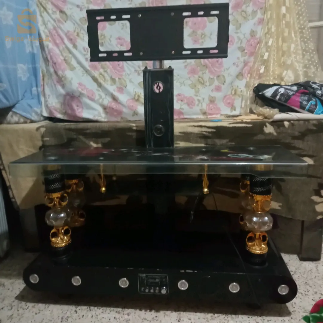 طاولة تلفاز للبيع