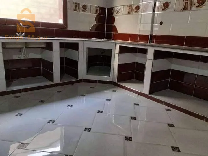 حرفي فايونص ودالدوصول لاشاب رخام ڨرانيتو بلافو pvc