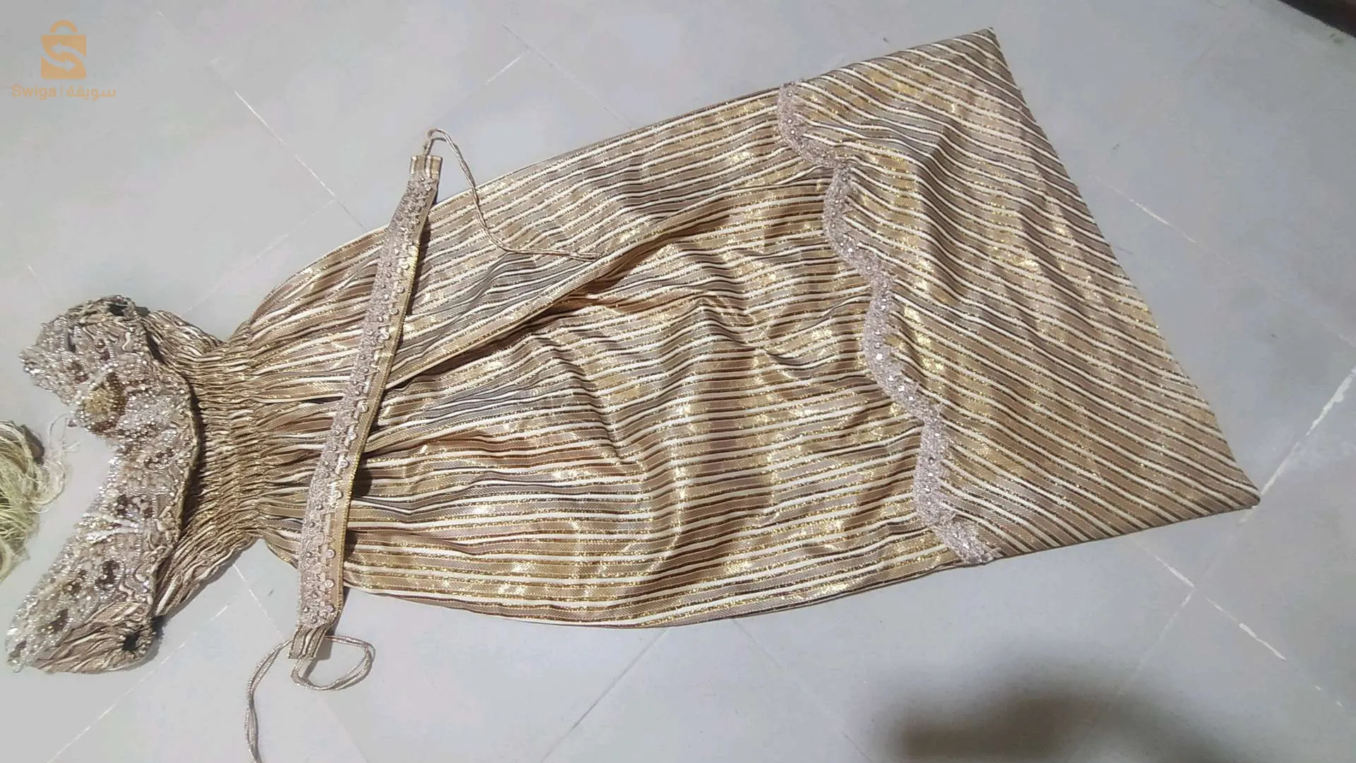 منسوج للبيع