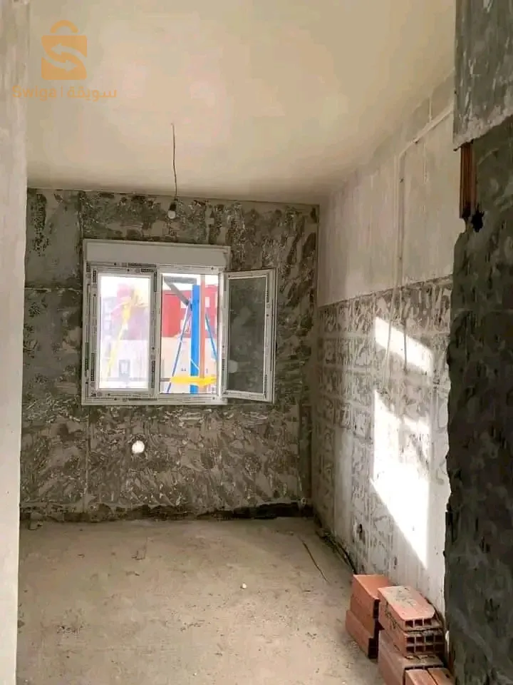 سلام لي حاب يعاود الدار نوفر لكم الخدمة التالي ✅بيكاج ✅ديكابج ✅ نزع البلاط تكسير الجدران ✅نتوايج مع رفع بقايا التكسير✅مع رفع السلعا رمل لاسمنت الفايونس وكل ميحص الترميمكل هدا باسعار هايل لاستفسار أكثر ايتصلو بينا على الرقم التالي