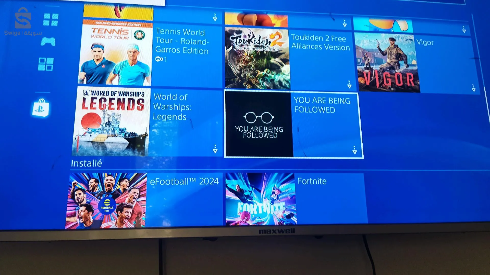 _play 4 slim 500gb_1 manette rouge originale _cable d'alimentation+cable chargeur (manette)_version 11.50_Etat 10/10 avec la boîte_2 cd(pes 2020-fifa 19)+ 8 jeux machriyin