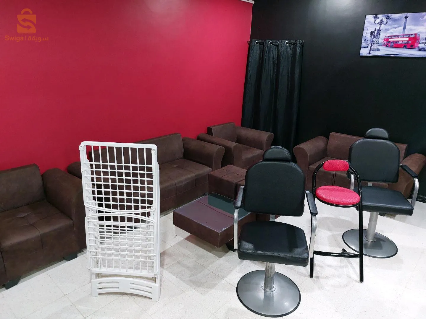 salon 7 place + deux chaises +table