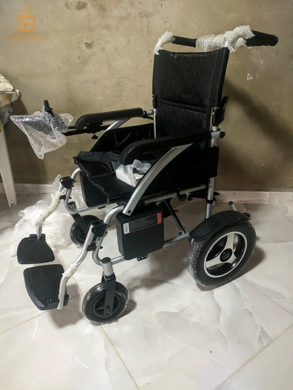 كرسي متحرك كهربائي جديد غير مستعمل