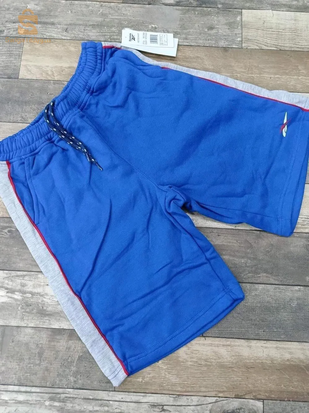 شورت Reebook orignal 😍🤗
يلبس من كادي فور حتى رجال 
شوالة فيها 160 
التوصيل متوفر كازي تور 
0655179936