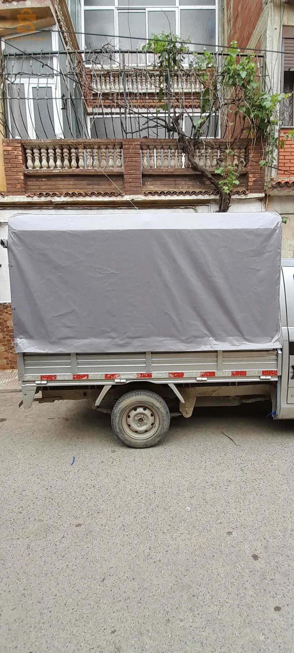 خياطة الباش لكل انواع الشاحنات والخيم والتيندات  
للتواصل معنا يرجى التواصل معنا يرجى الاتصال بنا على 0773219703