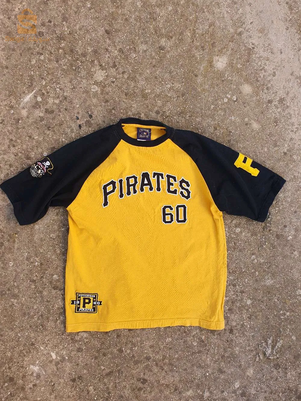 أقمصة صيفية