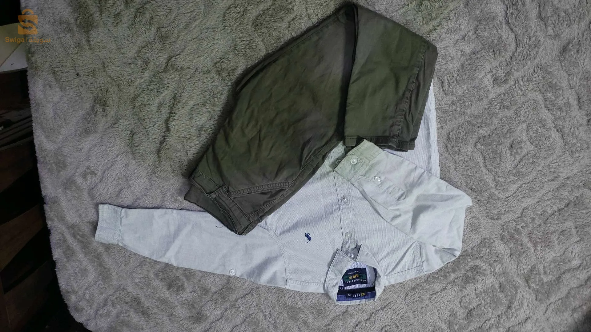 قميص وسروال