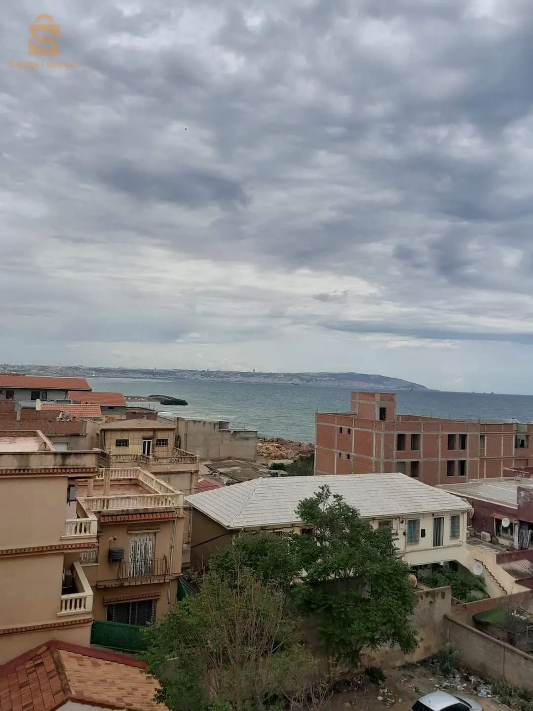 F3قدام للعطلة قدام لبحر عقد فردي و دفتر عقاري
0770689431