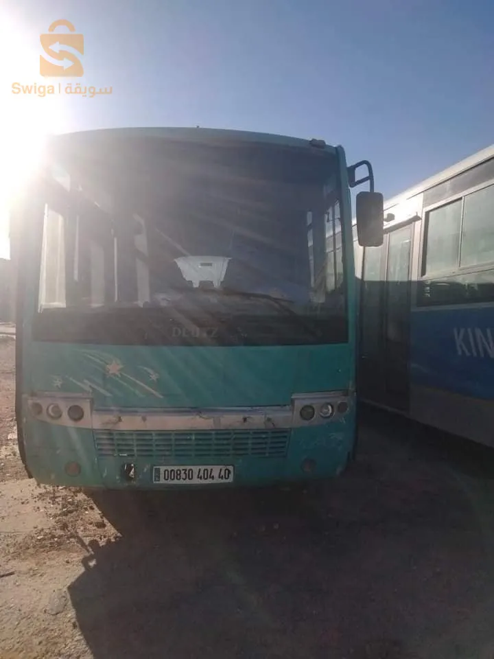 حافلة للبيع من نوع autocar موتور doutz للإتصال : 0658314507