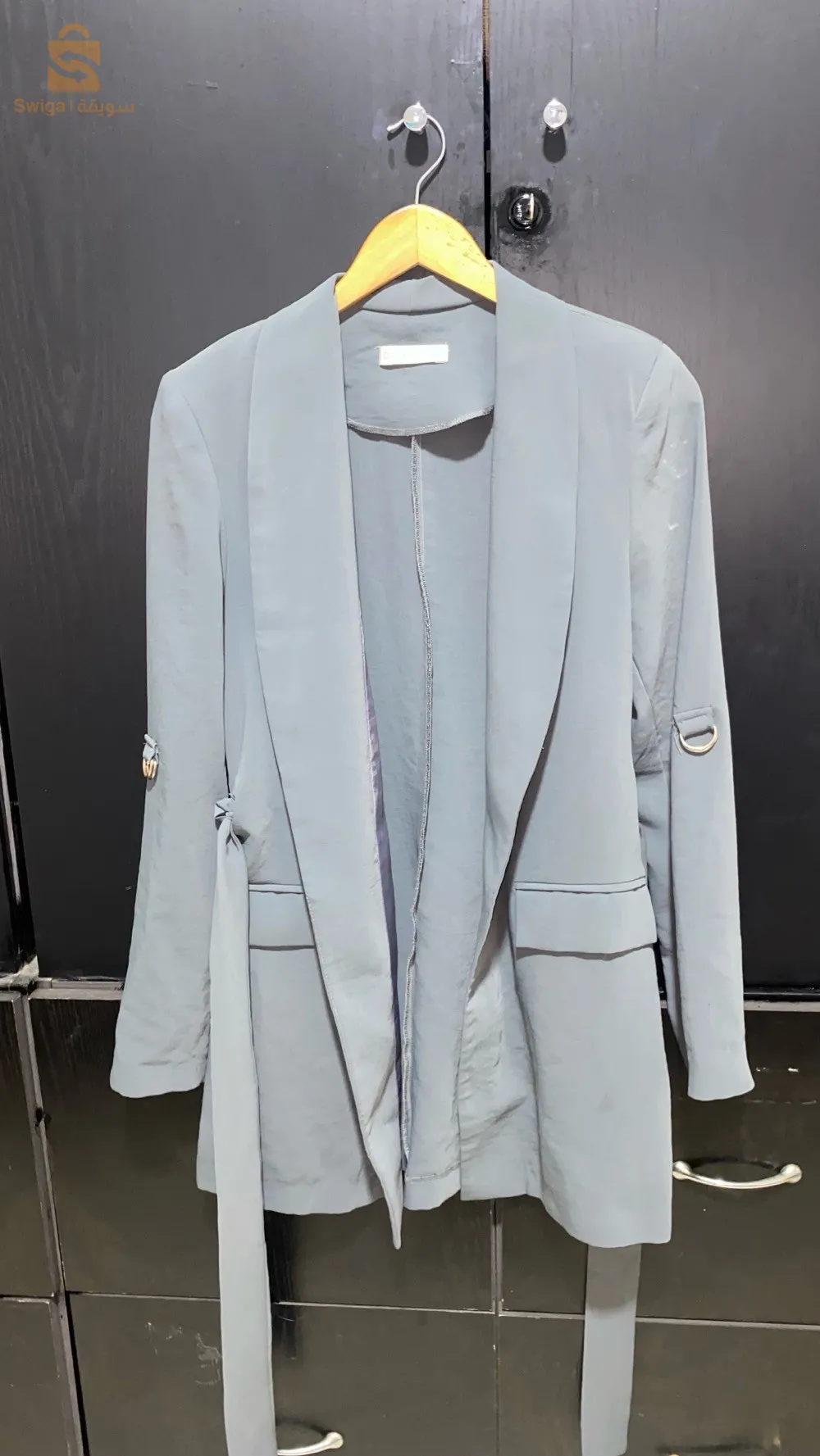 Blazer Gris sans boutons avec ceinture😍