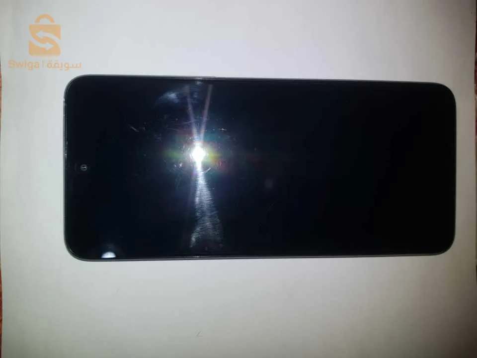 رادمي 12 حاجة نضيفا تاع فرنسا غلطة لا مافيه حتى خبشة نبيع ونبرز