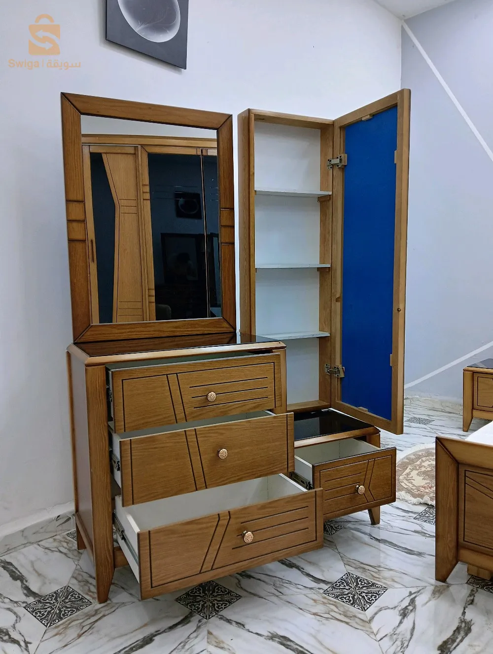 غرفة خشب احمر +بوف+سومي عادي +توصيل 58ولاية