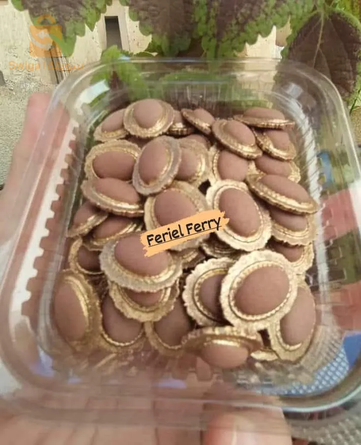 ورود بعجينة السكر ( القامباست)