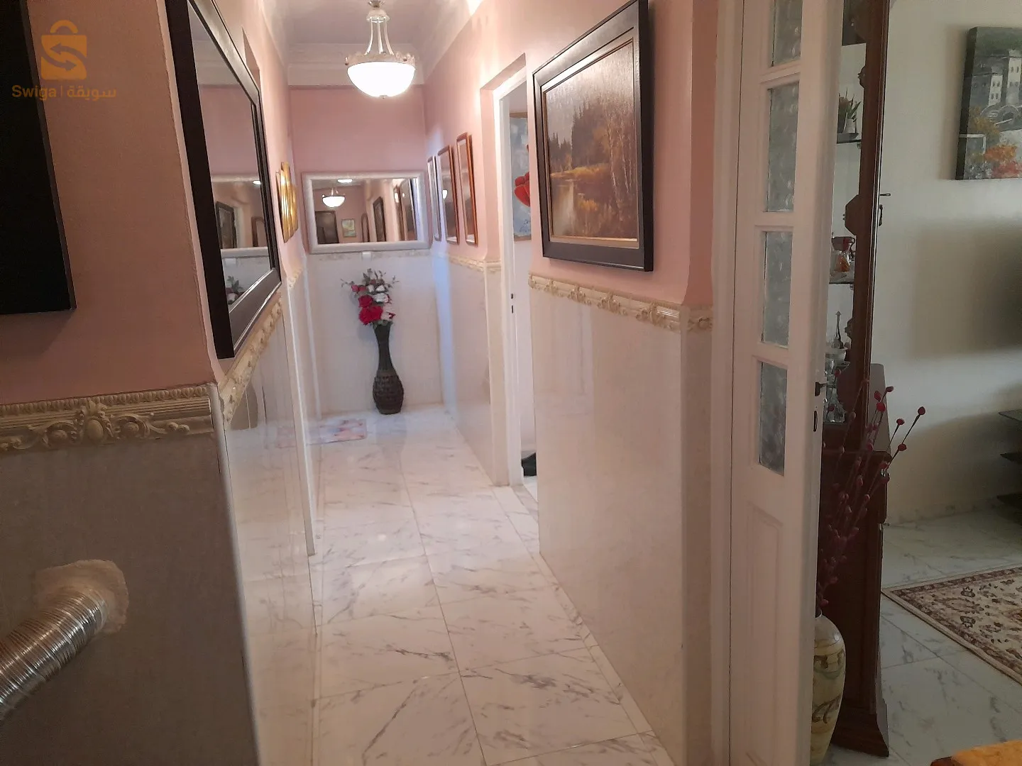 un F3 dans une cité calme clôturée, 3 climatiseurs,  citernes de 1500L,  Ligne téléphonique et internet, parking,  sans - vis à vis, proche de toutes commodités,  la superficie est de 88.6m