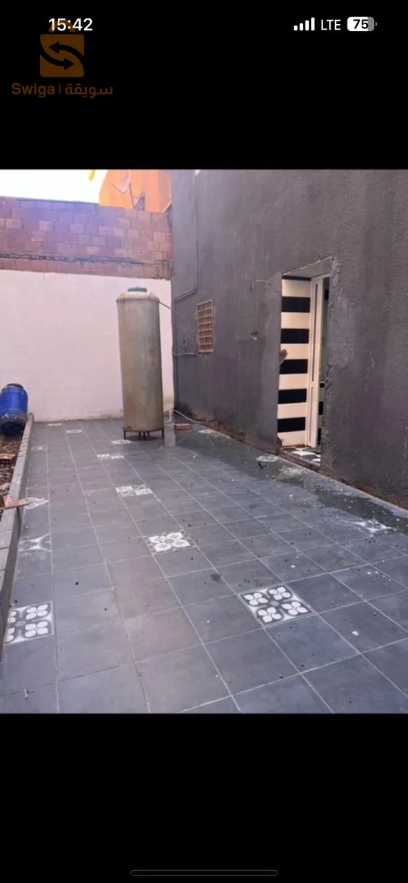 3 appartements ensemble à vendre dans un quartier calme à Sougueur .