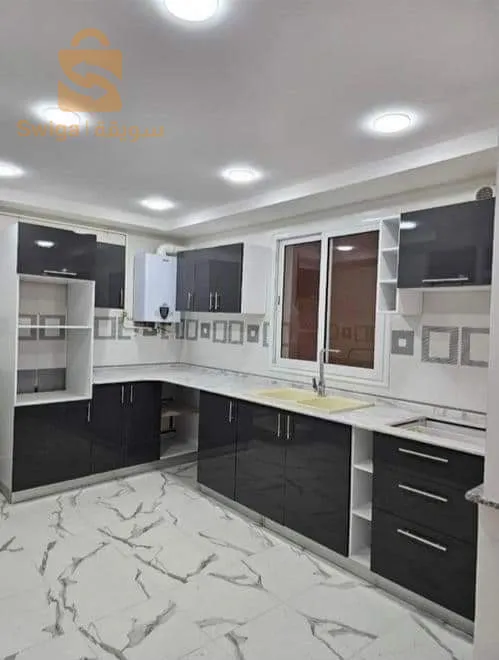 دوبلكس اف4 للبيع