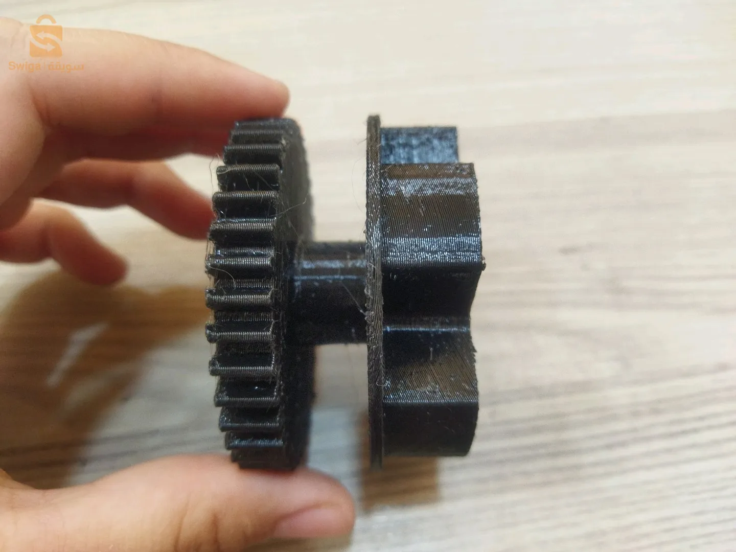 سلام عليكم 
 نخدمو قطع بلاستيك حسب الطلب كميه من 10 فما فوق او حبة حسب الطلب ارسلنا صورة la pièce لي راك حاب نخدمولك منها ، جيبلنا مودال تاعك للمركز
 : 0553610146 
: 023944992
0557620453