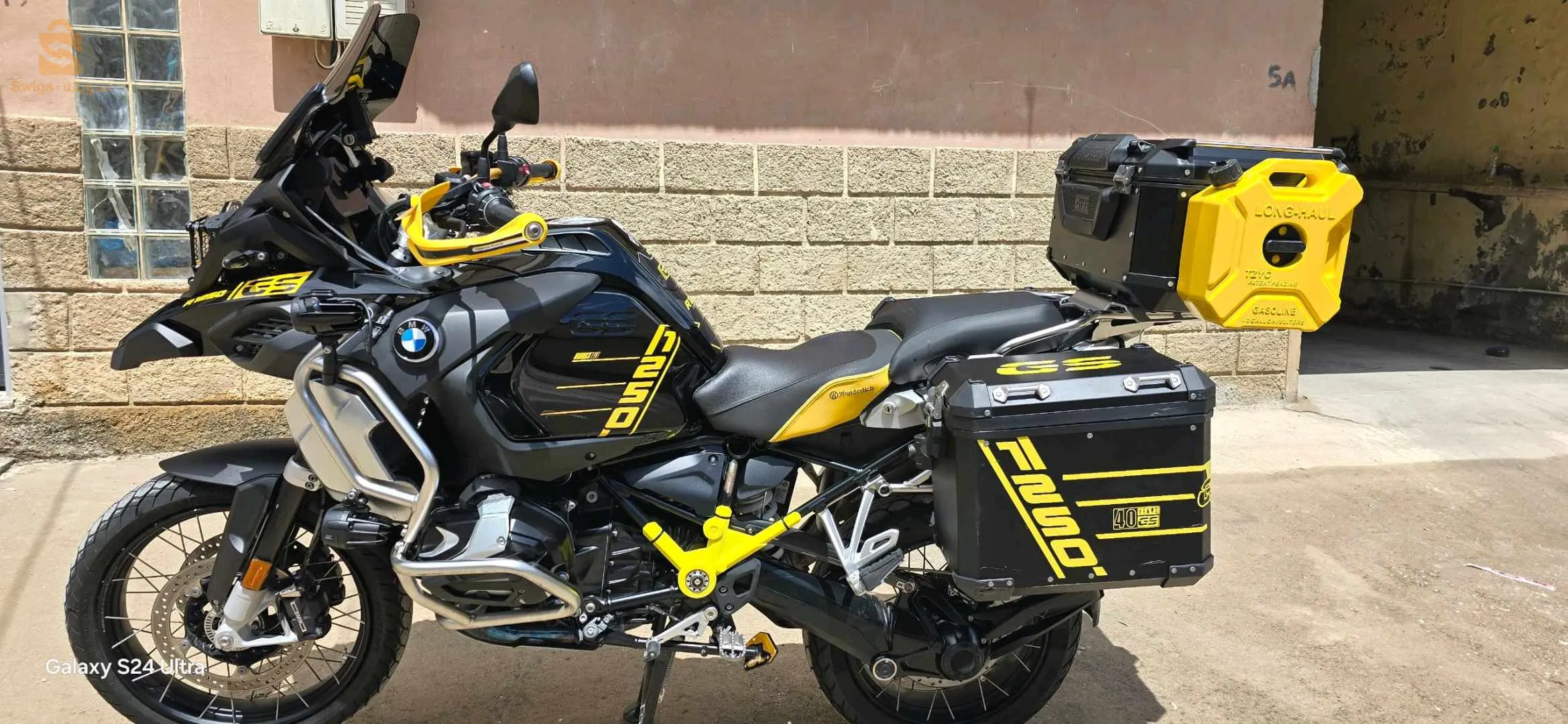 Gs adventure 1250 anniversaire 2022