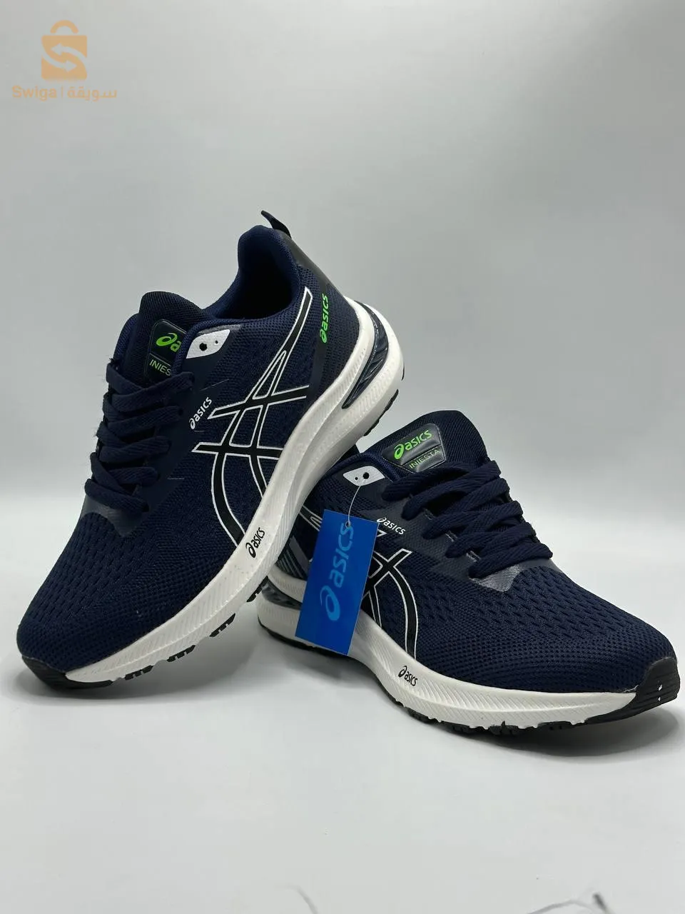 حذاء رياضي asics