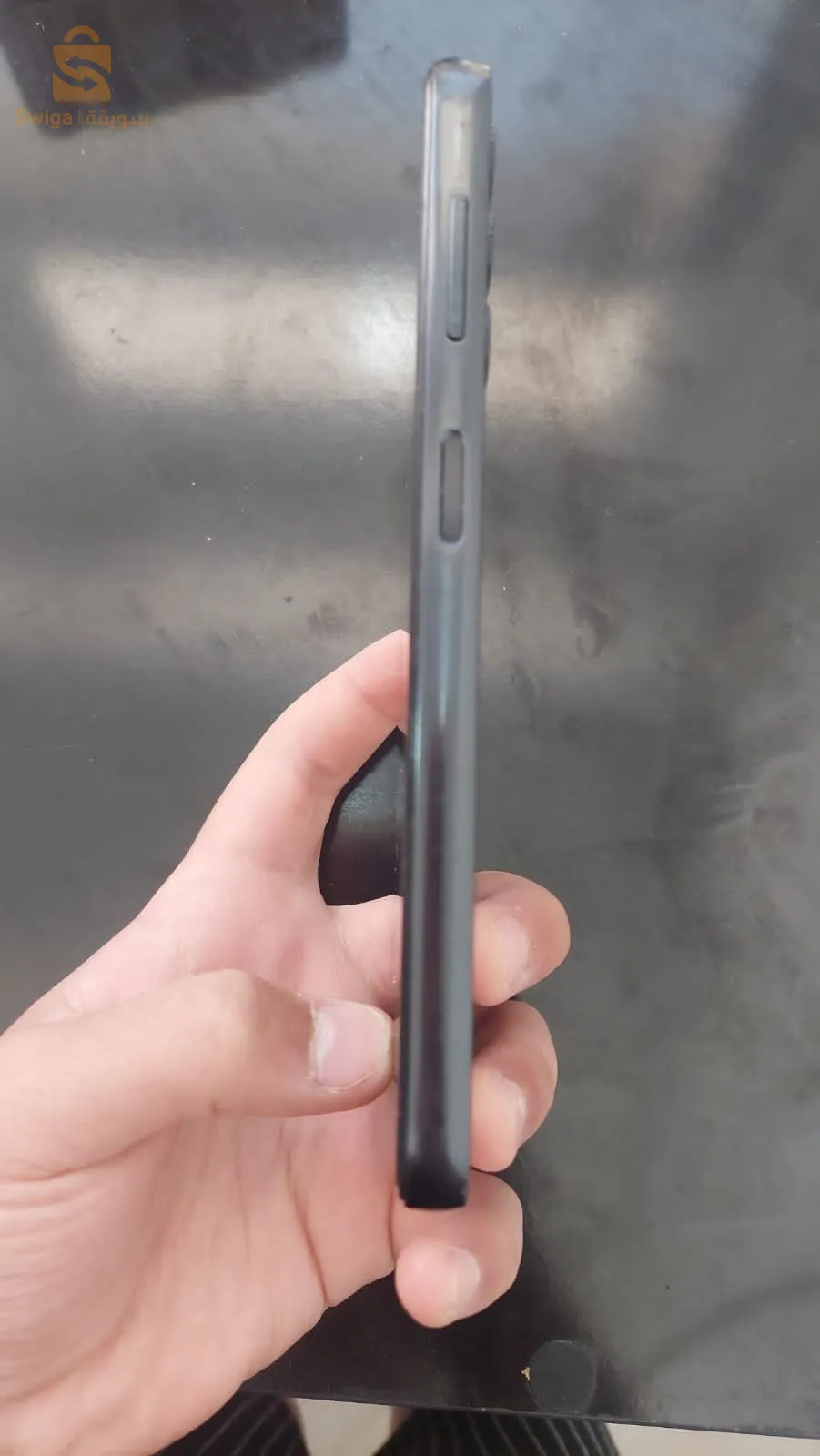 samsung a14 4/64g état 9/10 premiere main avec une couleur noir+un chargeur 25w original - le  prix est  négociable