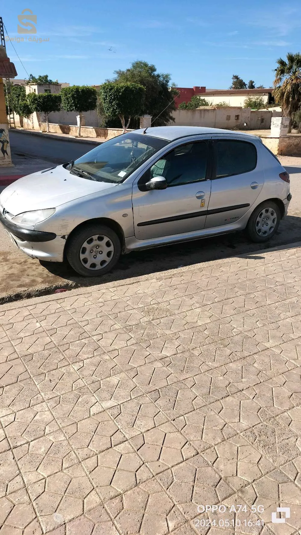 0660 44 37 27