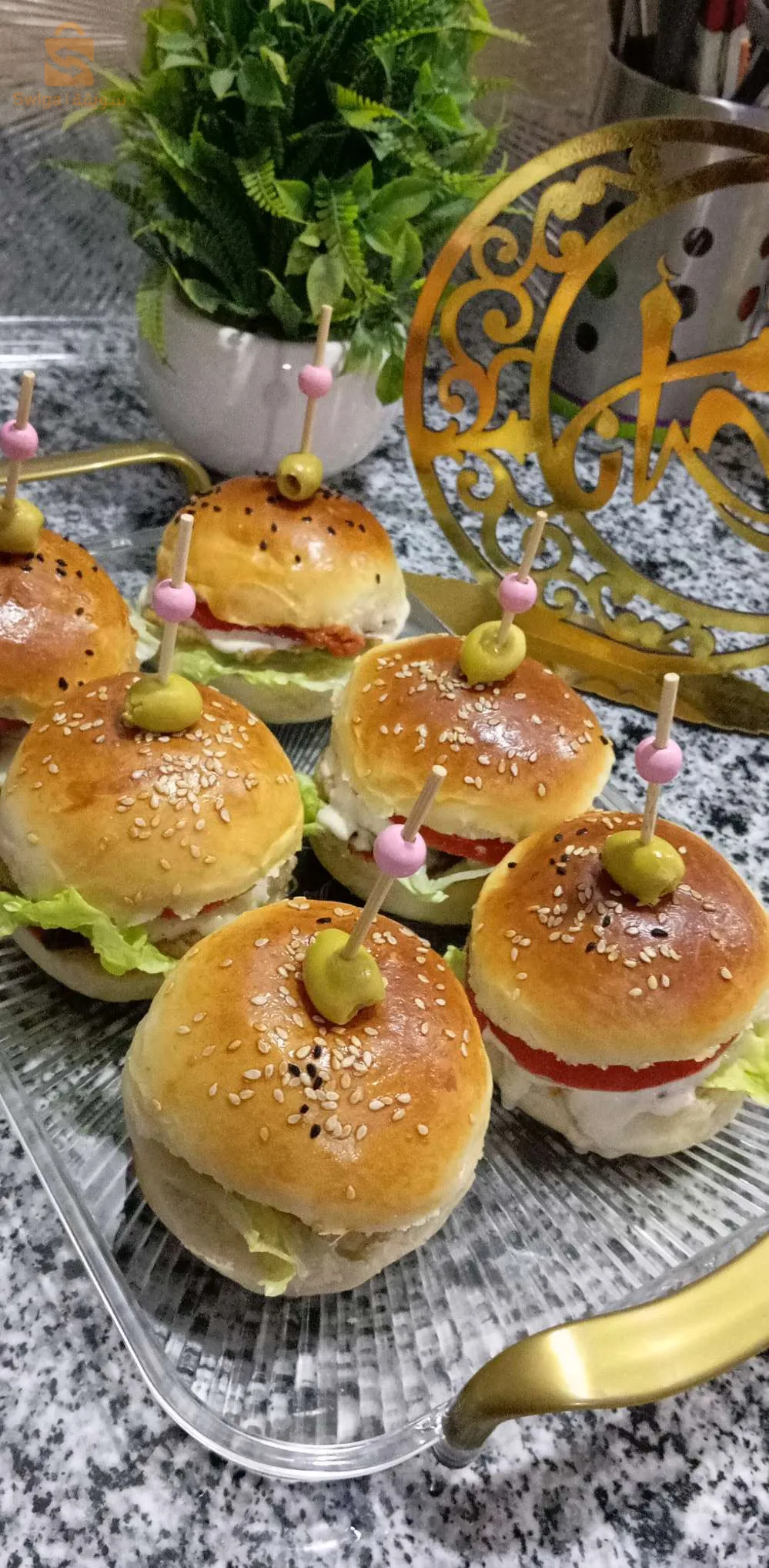 سوغ كونوند مبني برقر