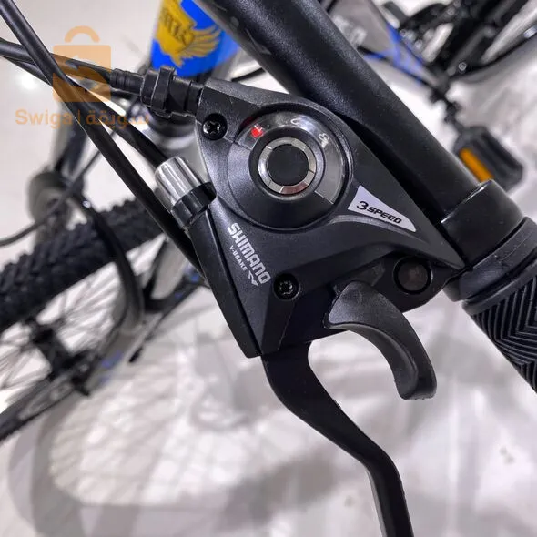 دراجة هوائية رياضية وأصلية 26 بوصة بهيكل من الألمنيوم القوي والمتين Xix Aluminium Vélo Sportif 24 Vitesses Mécanique Disc 26 Inch

التوصيل لجميع الولايات 
0782760619