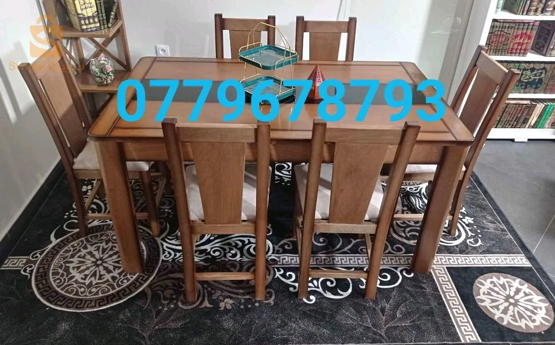 Table salle à manger 6 chaises être produit local En bois hêtre  🤩🤩