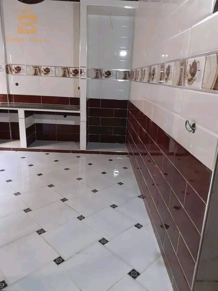 حرفي فايونص ودالدوصول لاشاب رخام ڨرانيتو بلافو pvc