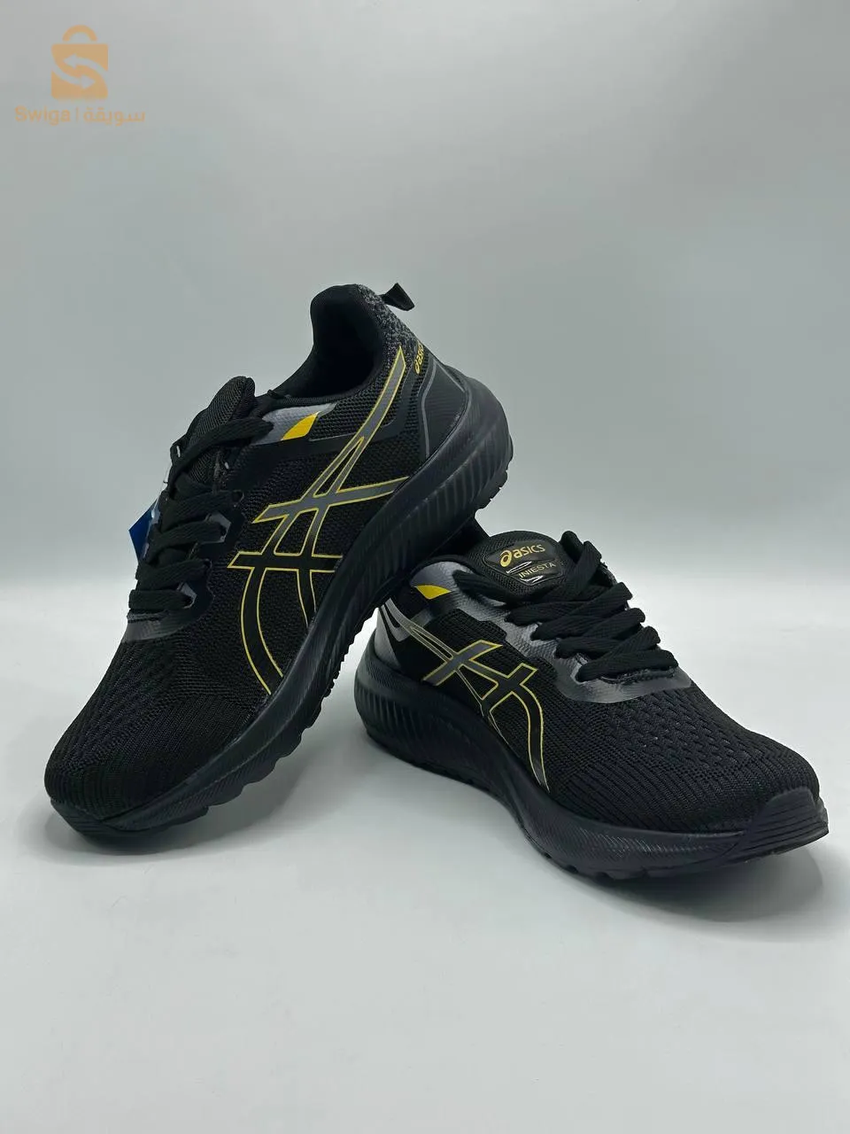 حذاء رياضي asics