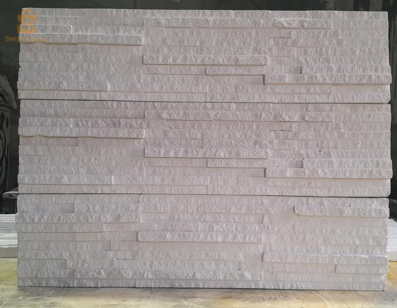 décoration intérieure avec pierre murale