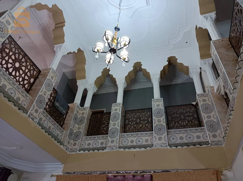 حي فابري فوق حي الزهور بجانب ملعب السنافر باتنة