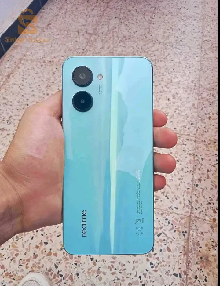 realme c33
