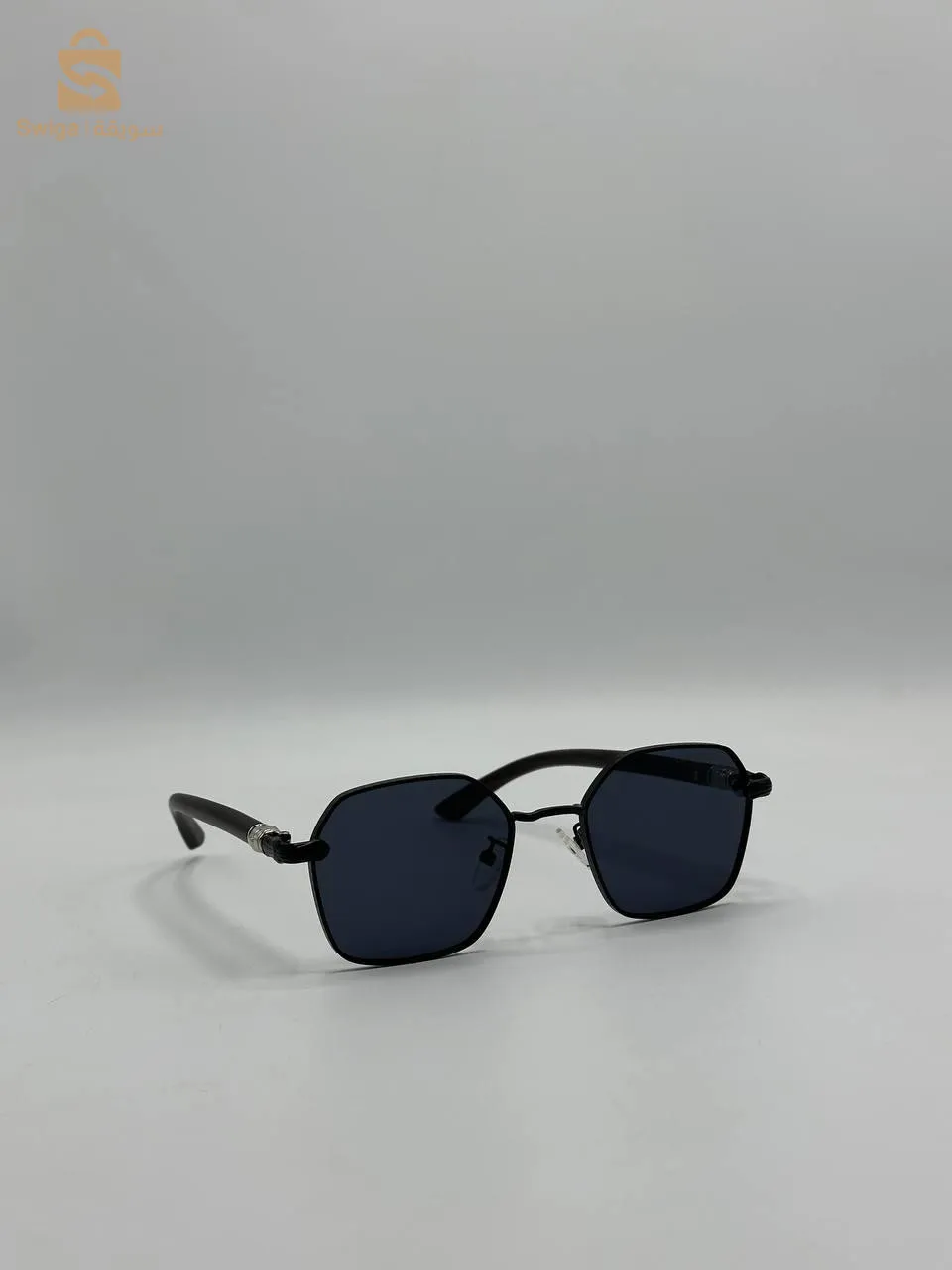 Lunette de soleil chrome hearts + pochette gratuit